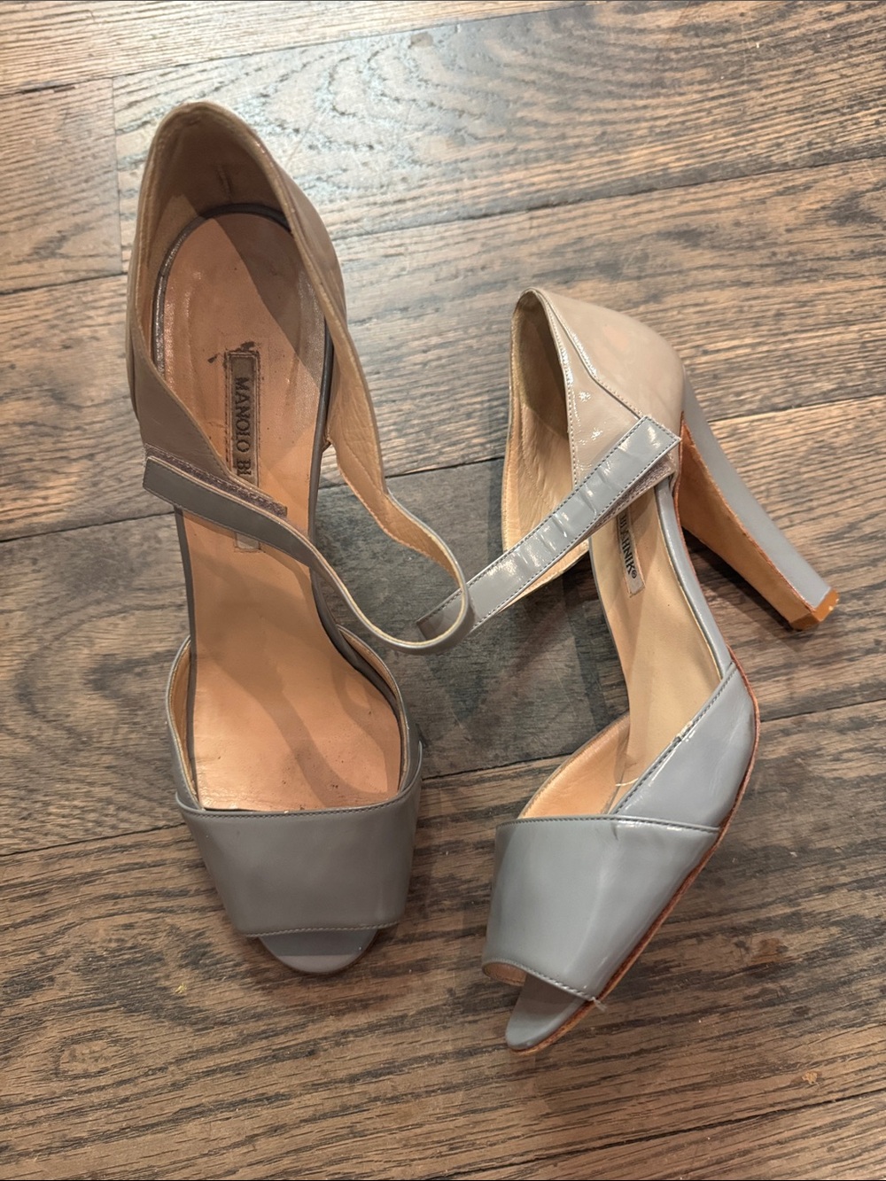 Gray Manolo